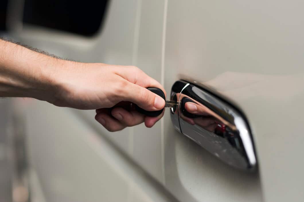 unlock car door service